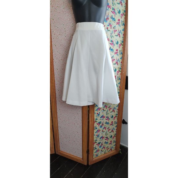 Vintage ACT III Deadstock 1970's White Tulip Mini Skirt- Size 6 - Picture 1 of 12